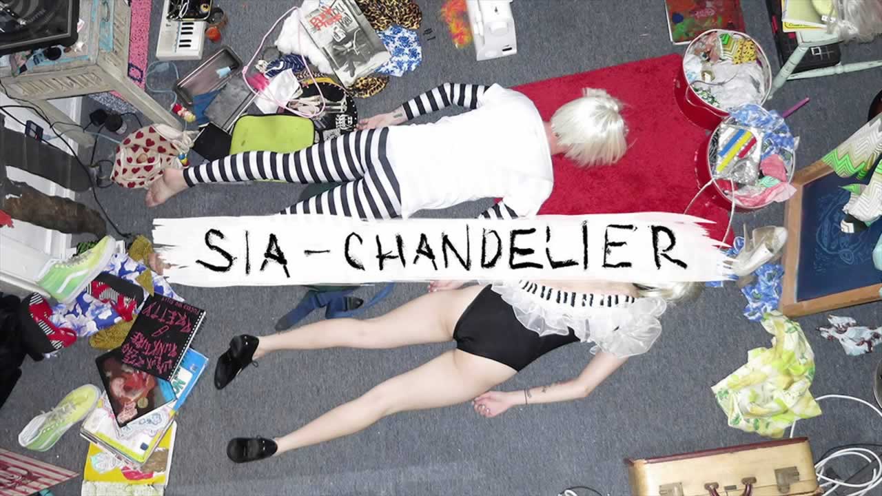 Sia-Chandelier